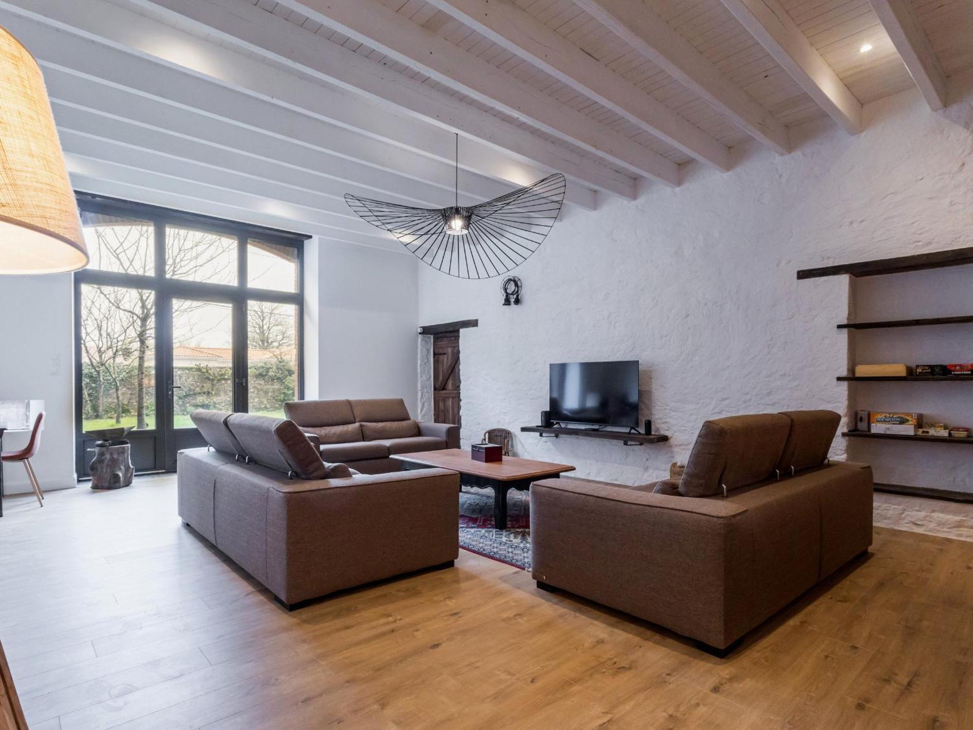 Gite Familial Avec Piscine Chauffee A Lege - Fr-1-306-1296 Εξωτερικό φωτογραφία